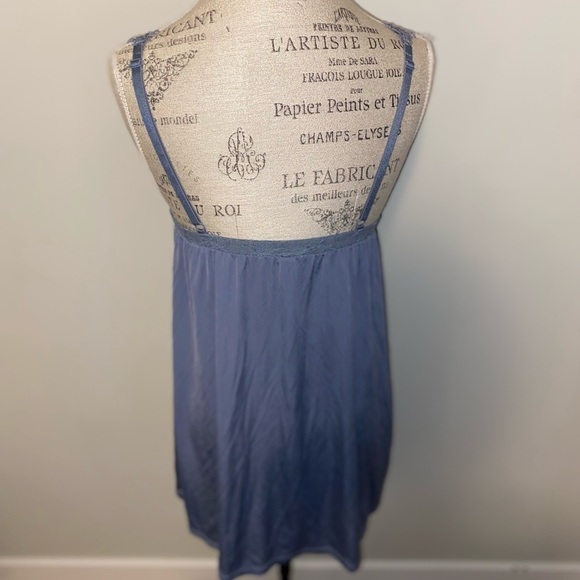 2/$30 LA Vie En Rose Purple Satin Silky Night Gown Lace Boustier Adjust Straps M - Picture 3 of 4